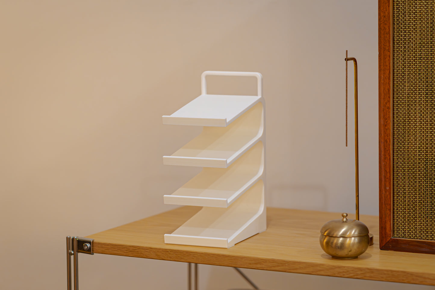 KDS-1H: Keyboard Display Stand, Handle, 4 Tiers, Stable, Non-Slip, Fits Most Keyboards